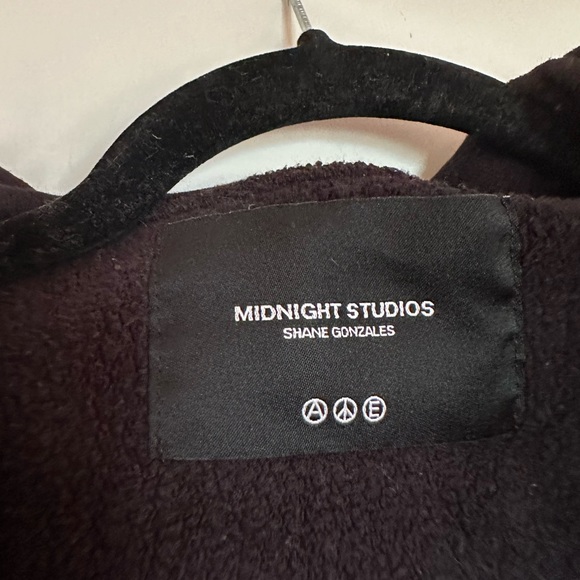 Black Jacket - Picture 3 of 4